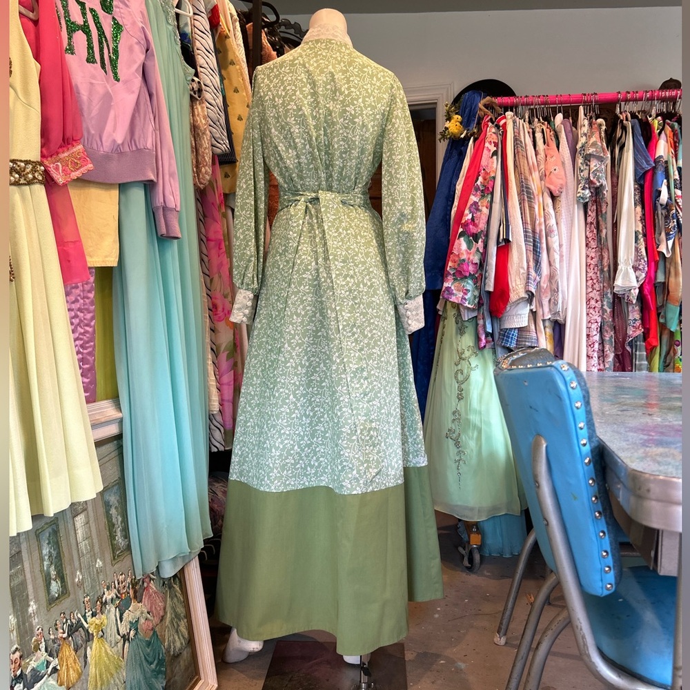 70 Green Gunne-esk Set - Picture 3 of 16